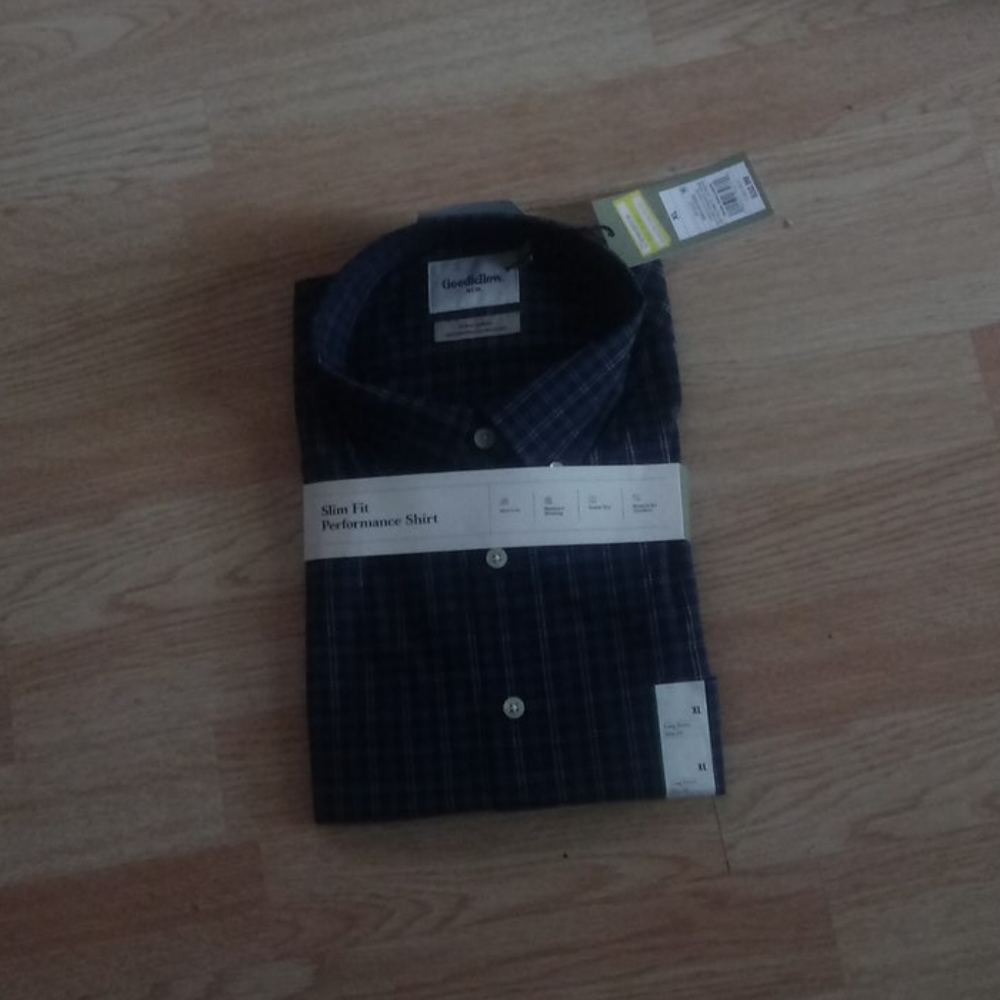 Shirt.     Color. Xavier navy